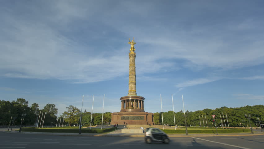 BERLIN, GERMANY - 5. MAY 2012 Timelapse at daytime of the rotary traffic at the