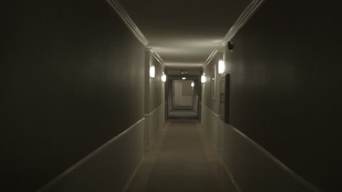 empty corridor in a mysterious hotel स्टॉक वीडियो
