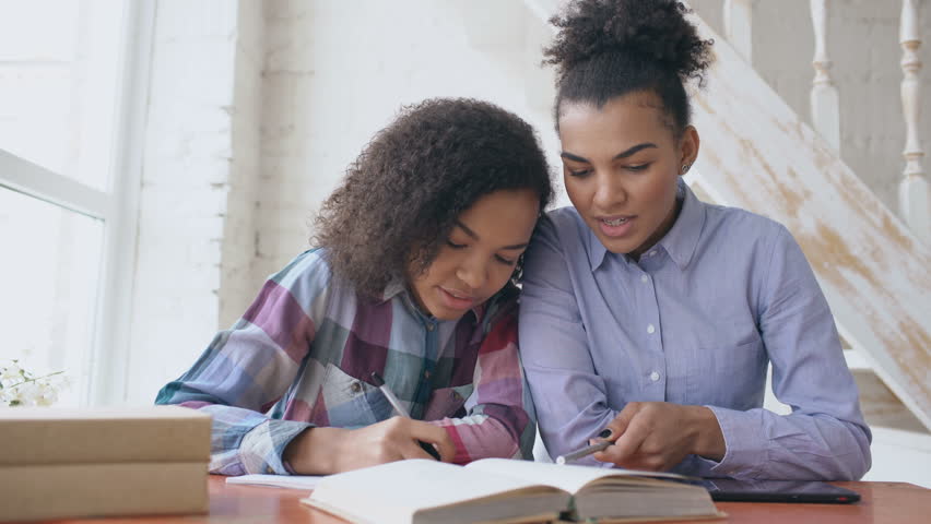 She studies french