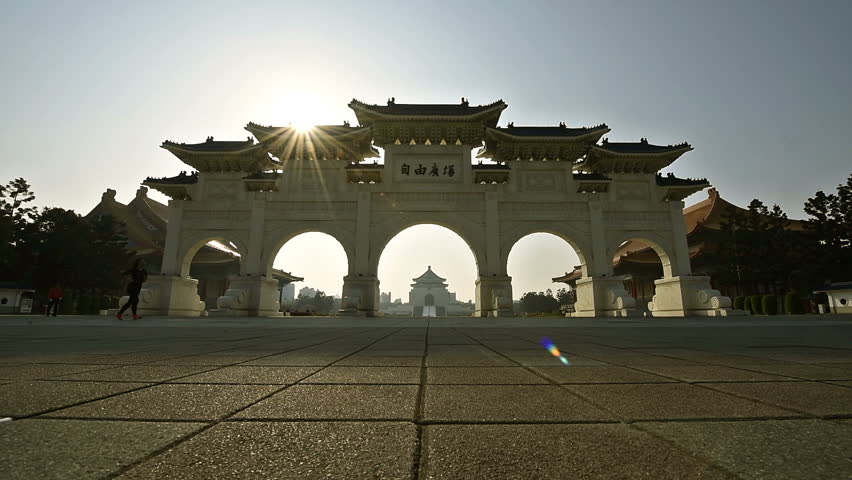 The main gate of National Taiwan Democracy Memorial Hall in Taipei ( National Chiang Kai-shek Memorial Hall ) (effect add speed)