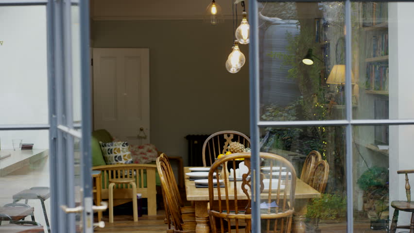 4K Couple with real estate agent, looking at home to buy or rent