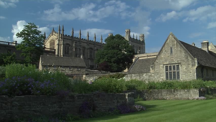 Push zoom into Christ Church in Oxford