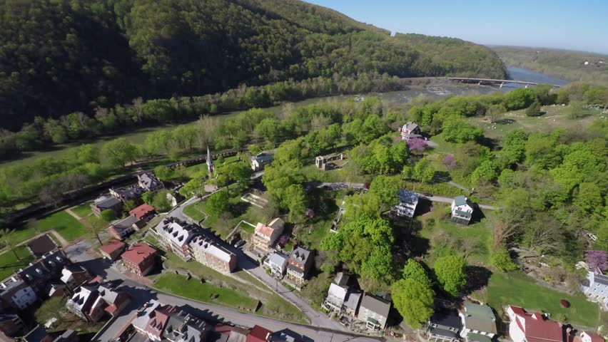 Harpers Ferry National Park is situated at the confluence of the Potomac & Shenandoah rivers where Maryland, Virginia and West Virginia meet. Known for John Brown