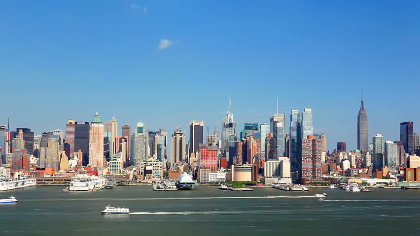 Manhattan Skyline Over Hudson River Video Stock A Tema 100 Royalty Free 2591279 Shutterstock