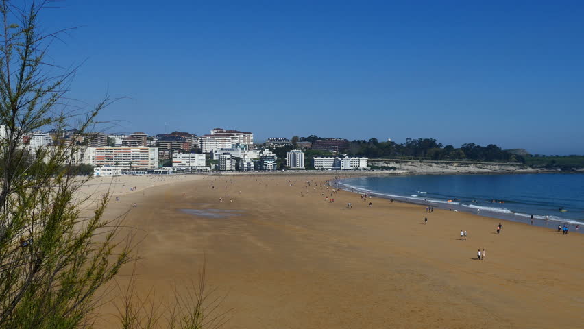 Beach of Santander, Cantabria, Spain. Filmed in April 2017.