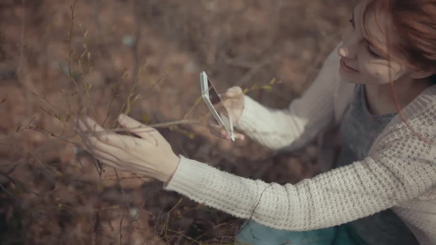 Girl is taking pictures 