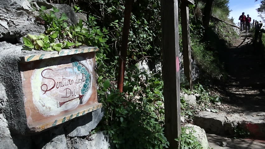 The Path of the Gods, hiking suspended between heaven and earth on Amalfi Coast