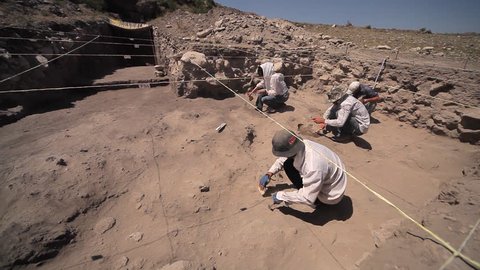archaeologist, excavations in middle east, archaeological dig