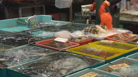 Fresh seafood for sale, street market, Hong Kong, China