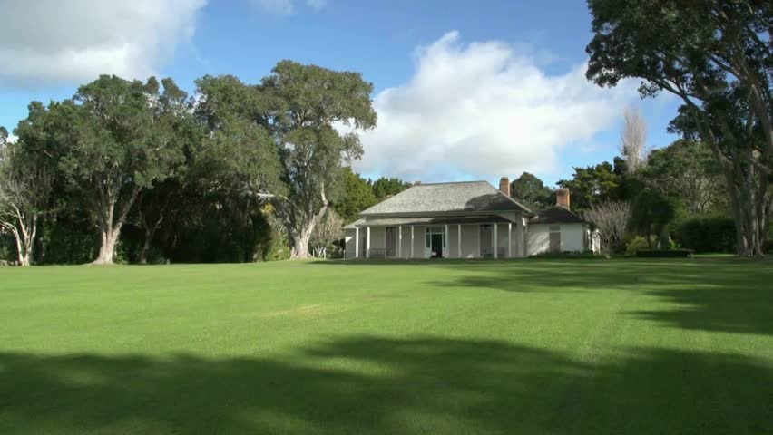PAIHIA, NEW ZEALAND - CIRCA JULY 2012: The meeting house on the Waitangi Treaty