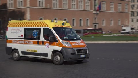 Ambulanza italiana Stock Video Footage - 4K and HD Video Clips |  Shutterstock