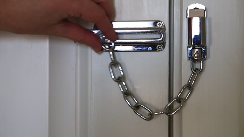 Put the door chain