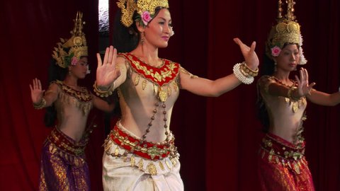 Cambodia: Apsara dancers performing classical Cambodian ballet