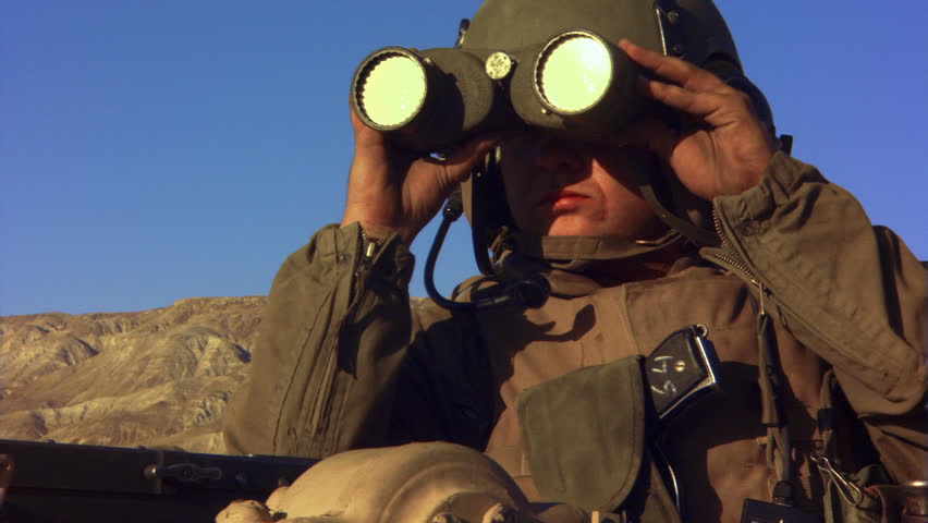 commander binoculars