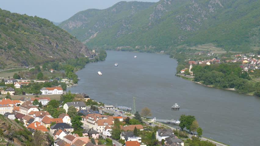 Spitz an der Donau, Wachau, Austria in 4K