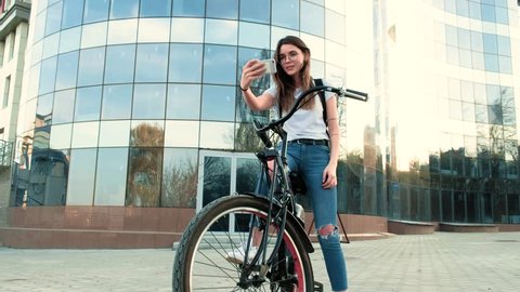 talented female artist wearing augmented reality Stock Footage Video