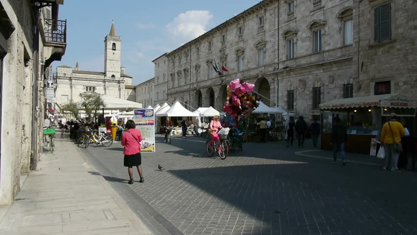 ASCOLI PICENO, ITALY-APRIL 18: Market in Piazza Arringo