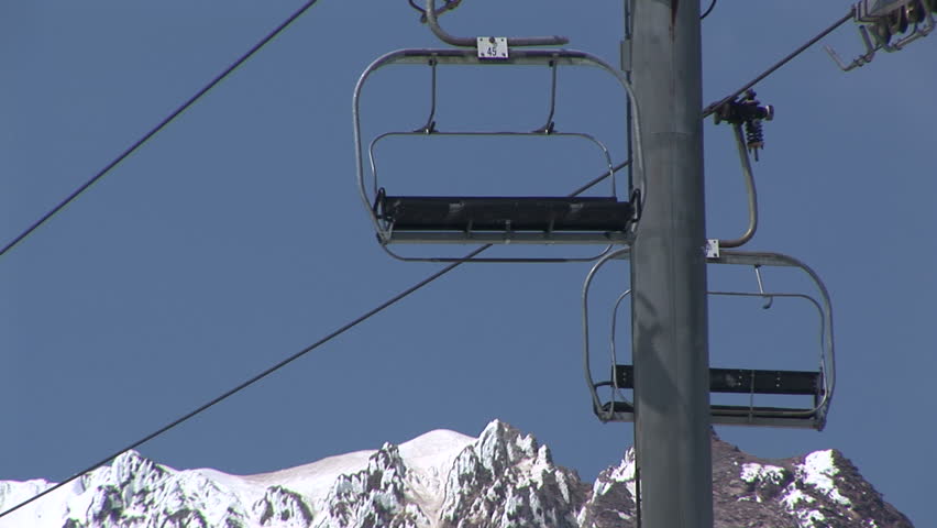 Ski Lift at Mount Hood, Oregon, zoom out.		 Format: NTSC HDV Compression: MotionJPEG-A Camera: Sony HVR-Z1U Size: 1080i (1920 x 1080) Sound: No