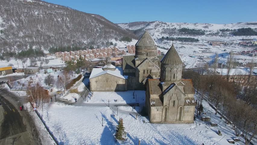 Монастырь Кечарис в Армении