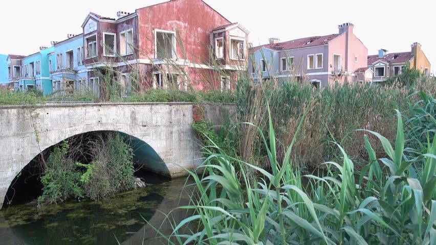 4K Haunted houses on marsh
