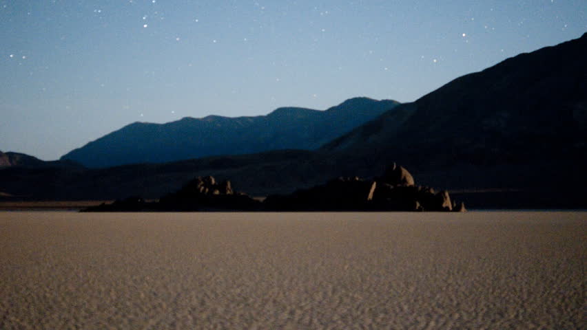 Time Lapse of Death Valley at Night
