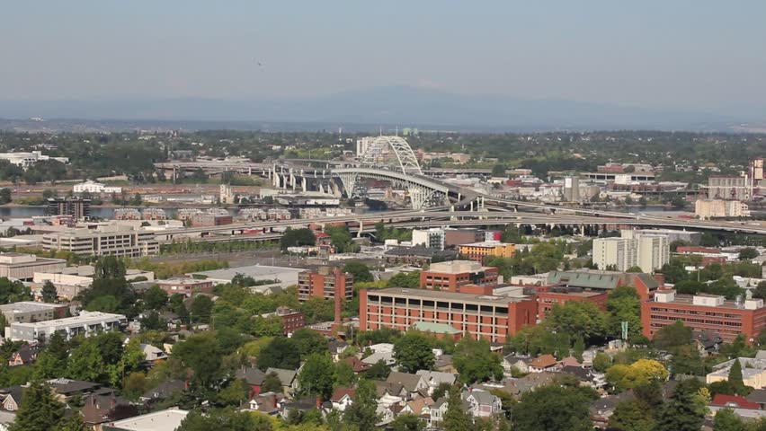 Freemont Bridge in Northwest Downtown Portland Oregon 1080p