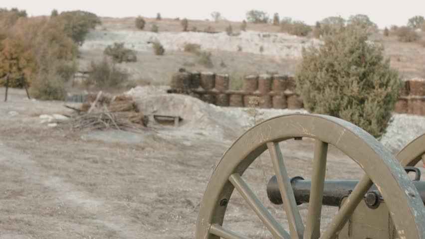 French soldiers rolling the cannon