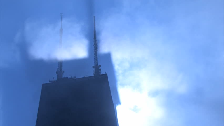 A mystic appearance of fog and sun at a skyscraper in downtown Chicago
