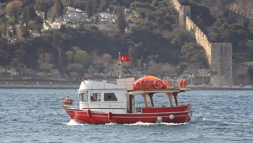Pleasure boat with Turkish Flag

