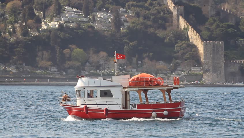 Pleasure boat with Turkish Flag
