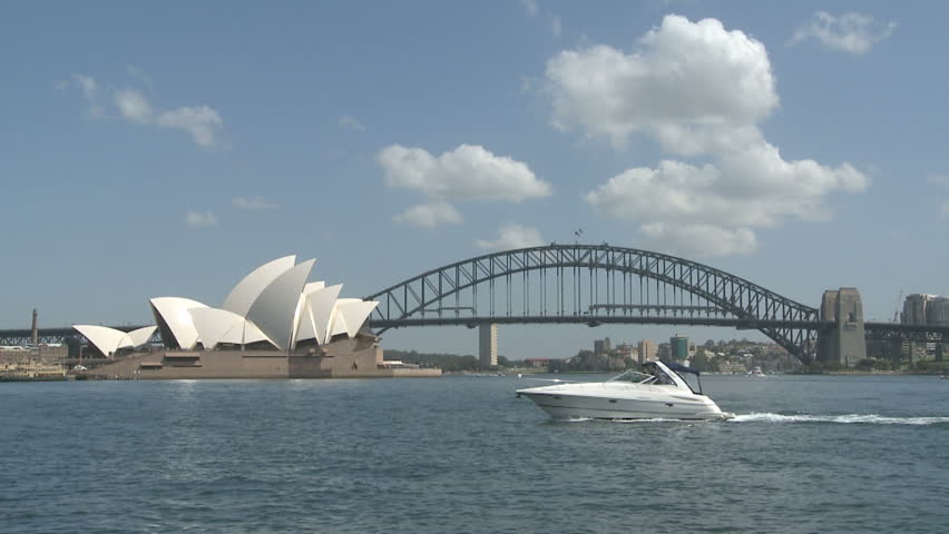SYDNEY, AUSTRALIA, MAR 22, 2009: Sydney Opera House and Harbour Bridge at