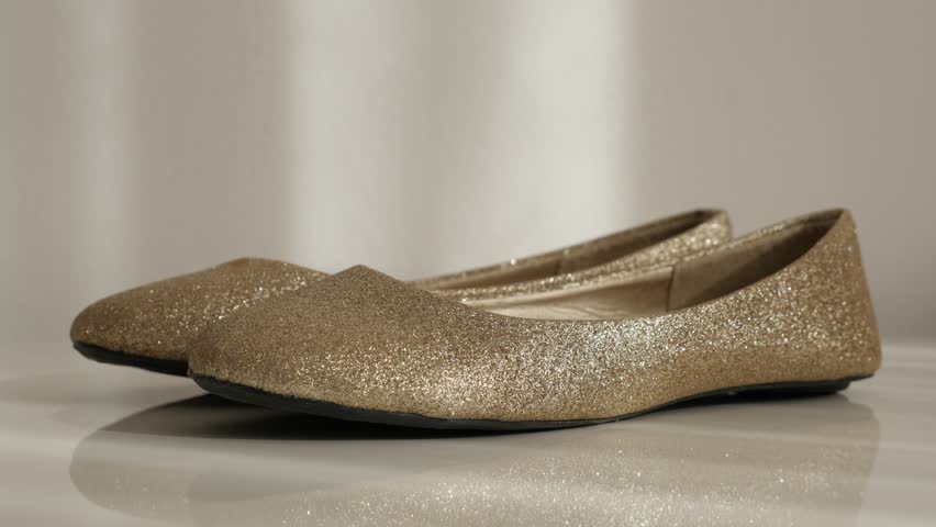 golden colour shoes for ladies