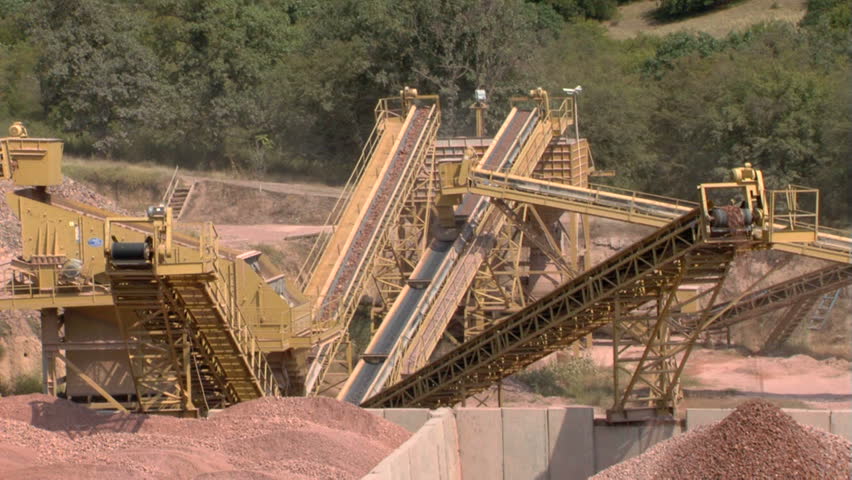 Quarry / Conveyor belts (transport and sorting of rock)