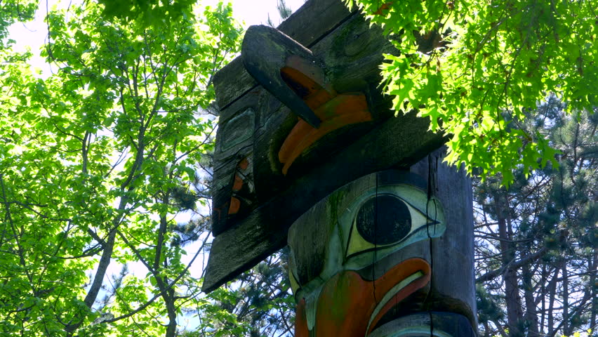 4K Native Totem Pole Close Up,  British Columbia First Nation Indian Pole Art