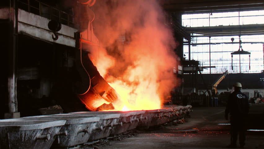 Metallurgy / Closing the melting furnace...
