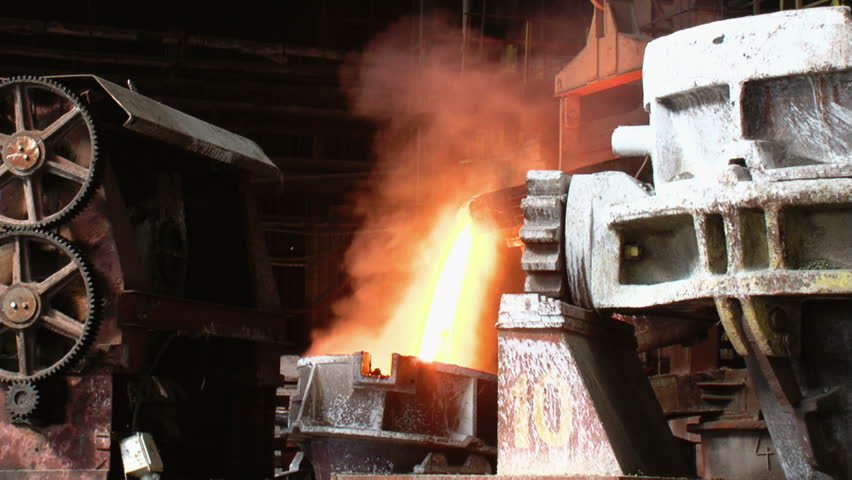 Metallurgy / Closing the melting furnace...