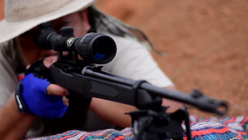 Sniper-shoot target by looking through the Scope