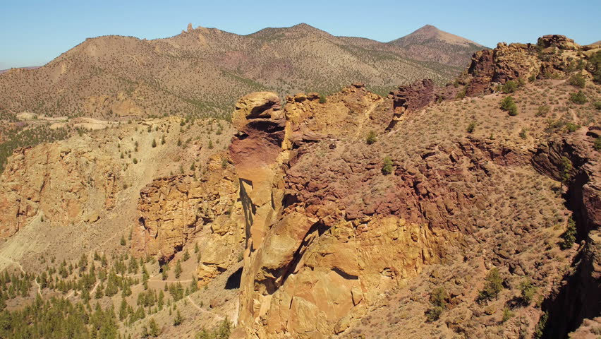 Oregon Aerial v9 Flying low over Monkey Face rock at Smith Rocks