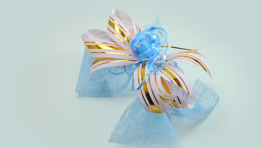 gift bow (bow for gift wrapping)