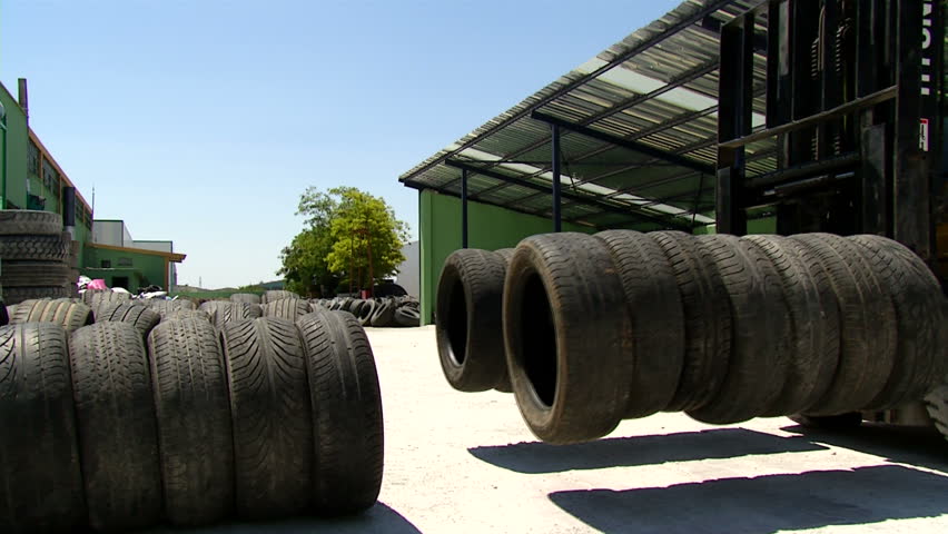 Old Car Rubber, Tire,Wheel in Recyling Factory
