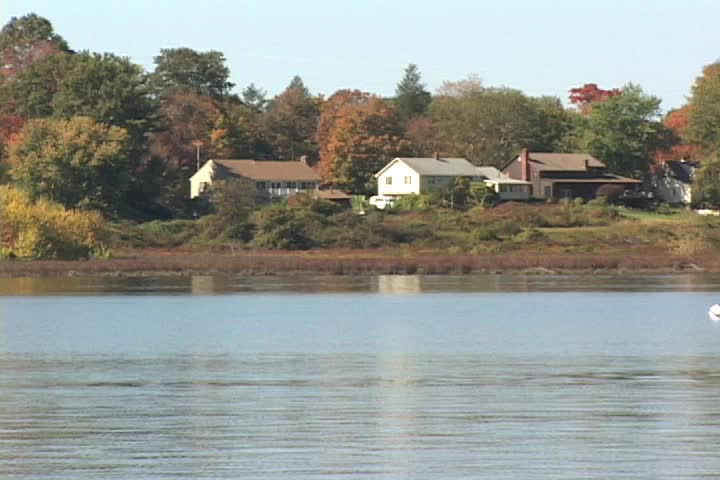 3 House that are water front