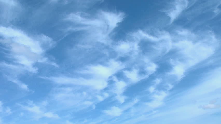 iceland mares tail clouds