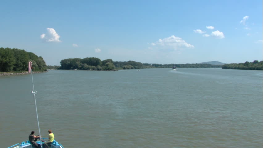 Trip on the Danube...(Timelapse)