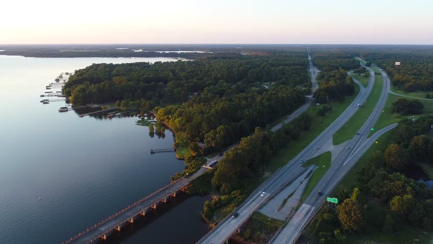 Aerial video Scotts Landing homes on Lake Marion South Carolina 4k