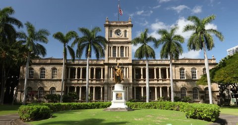 King Kamehameha Statue Across Iolani Palace Stock Photo 394438309 ...