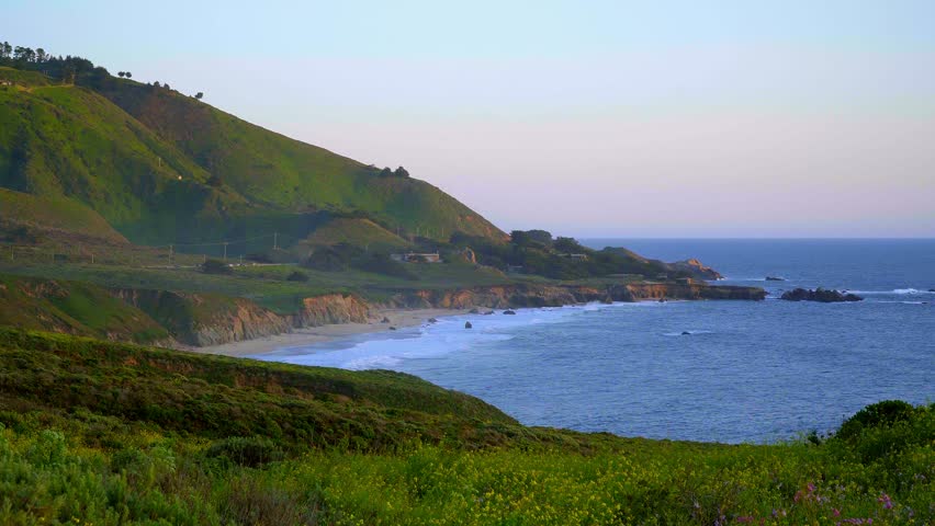 Beautiful Pacific coastline at Big Sur California
