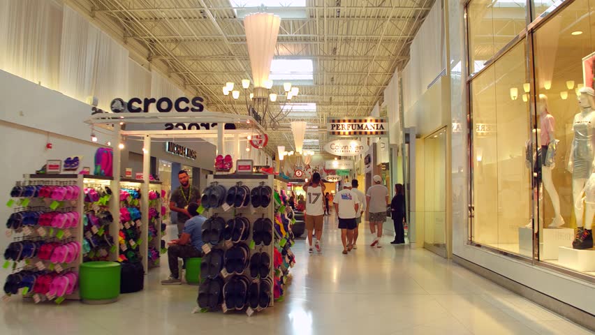 crocs store dadeland mall