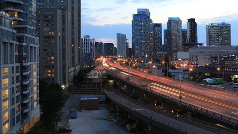 4K UltraHD Timelapse by the Gardiner Expressway in Toronto, Canada at night