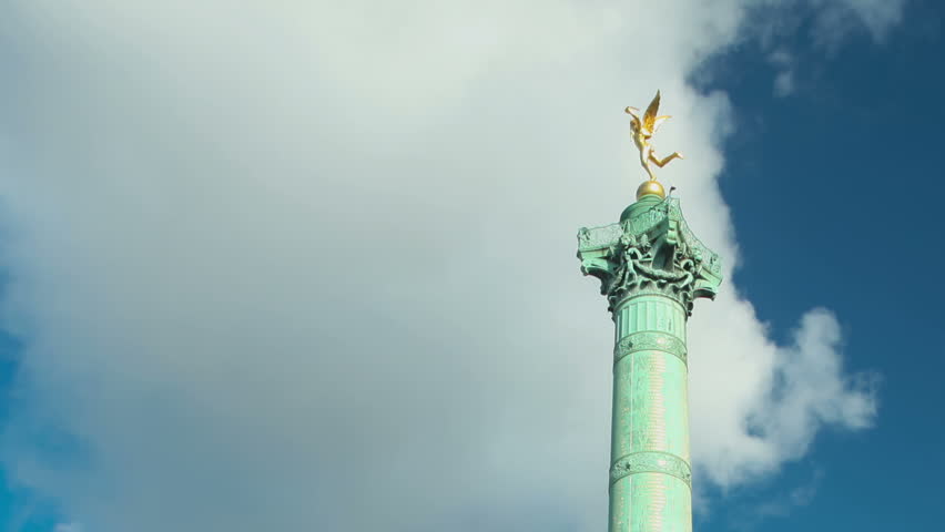 Timelapse of the "Colonne de Juillet" on the place de la Bastille in Paris, France