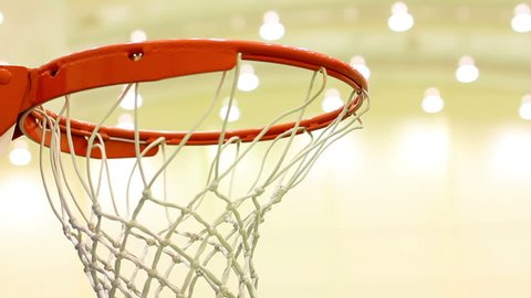 a basketball goes through the hoop स्टॉक वीडियो